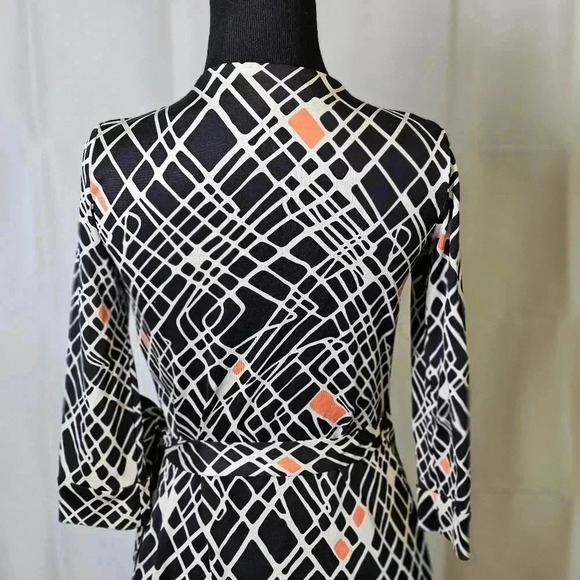 DIANE VON FURSTENBURG DVF 100% Silk Wrap Dress New Julian  Black Orange Sz‎ 0 - Picture 10 of 16